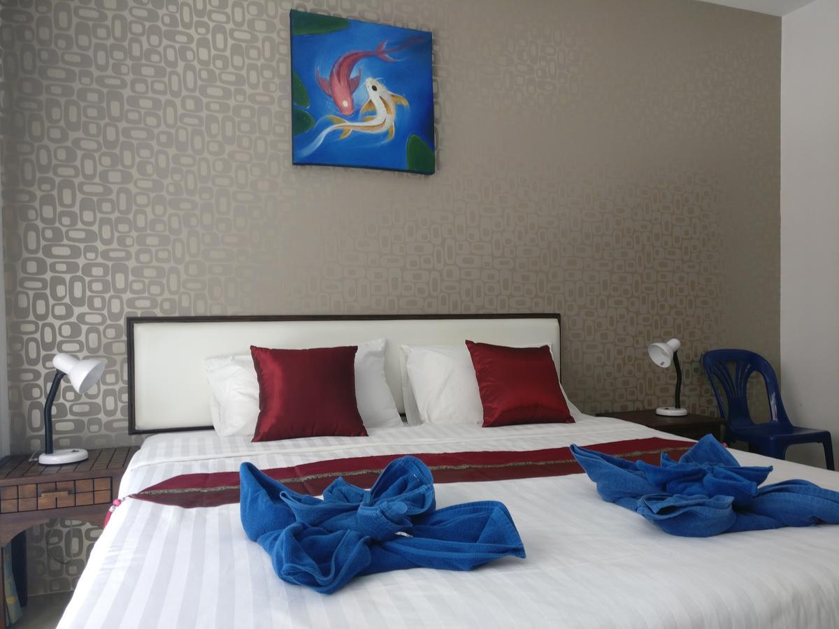 White Sky Boutique Hotel Patong Exterior photo