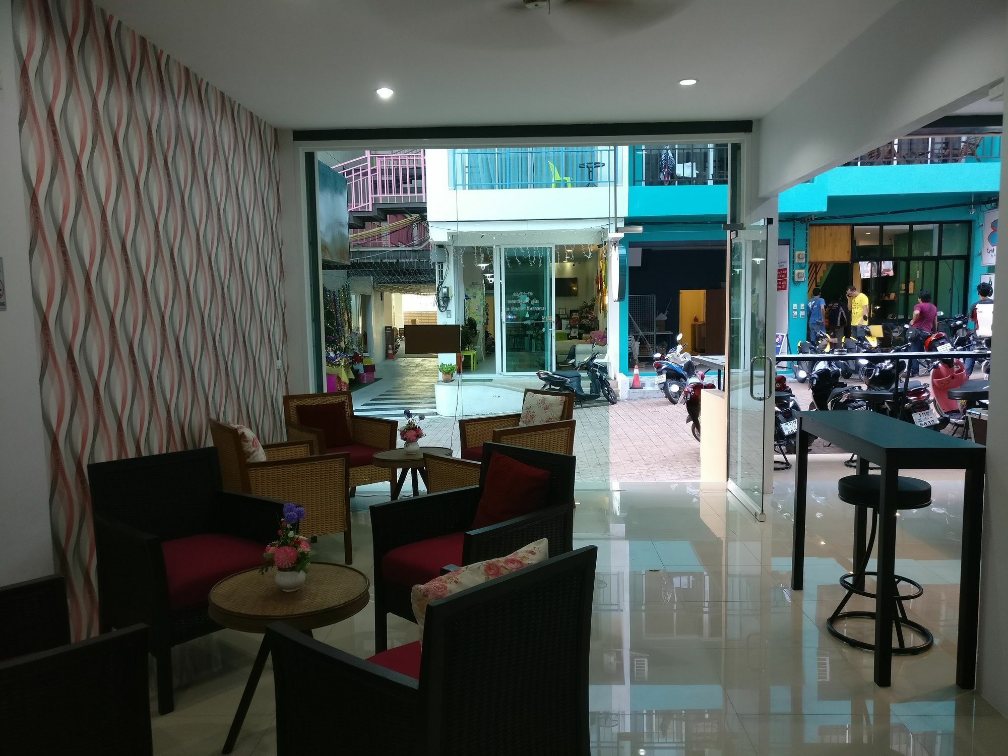 White Sky Boutique Hotel Patong Exterior photo