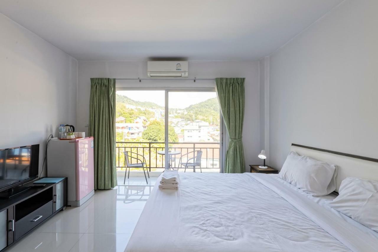 White Sky Boutique Hotel Patong Exterior photo